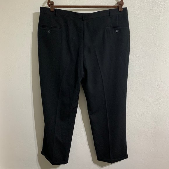 T40 Haggar Men’s Black Pleated & Cuffed Dress Pant, 42wx30L (never worn) NWOT - Picture 5 of 7